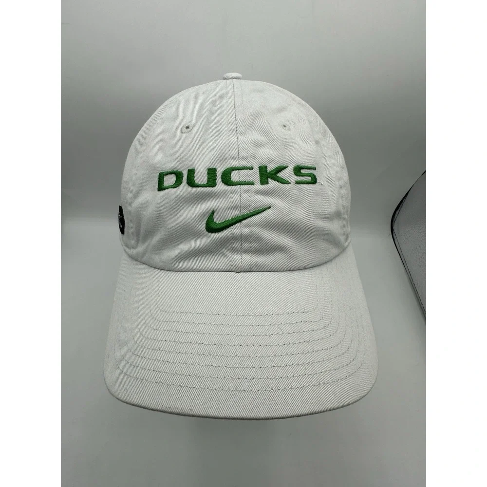 Nike Oregon Ducks 2025 On-Field Gameday Club Hat Gray M/L NCAA